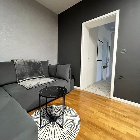 Apartman 4U Velika Gorica Near Zagreb Airport Exteriör bild